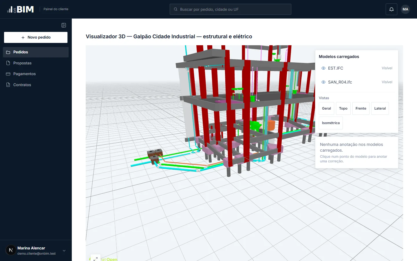 Visualizador 3D de arquivos IFC dentro do portal do cliente, com modelos estrutural e sanitário carregados